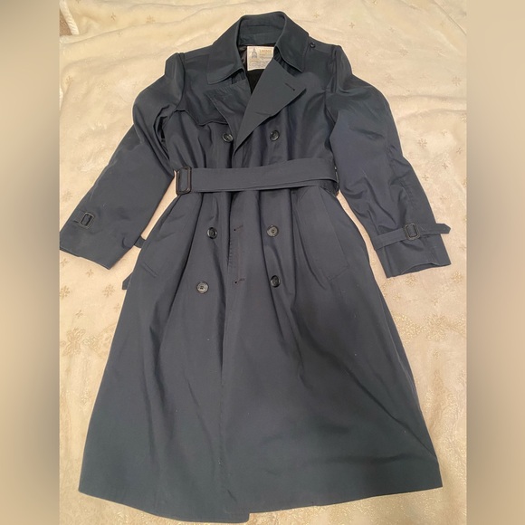 LONDON FOG Men's Iconic Double Breasted Trench Coat with Zip-Out Liner - Picture 2 of 10